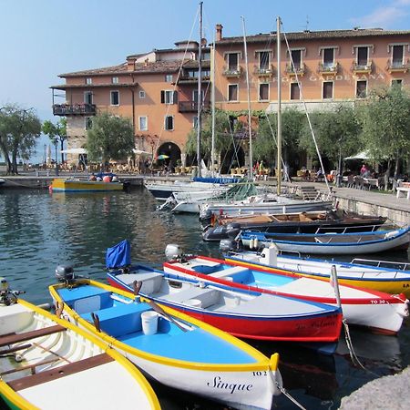 Boutique Apartment Ca Tulles Torri Del Benaco Dış mekan fotoğraf